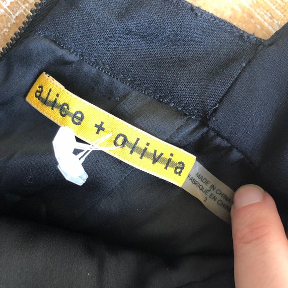 ✨HP✨Alice + Olivia Maddy Dress - Picture 5 of 5